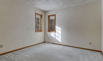 3543 N WELLINGTON Dr, Appleton, WI 54911