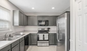 620 Thornbird Cir, Boiling Springs, SC 29316