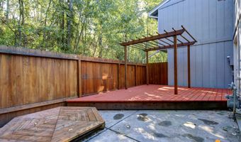 2215 Sunburst Cir, Anchorage, AK 99501