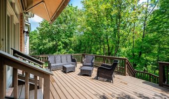 6350 Trailridge Ct, Miami, OH 45140