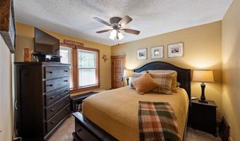 1207 Emma Ave, Des Moines, IA 50315