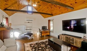 175 Huntinghouse Rd, Glocester, RI 02857