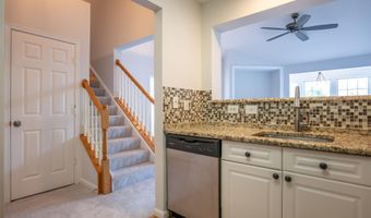 4951 BRENMAN PARK Dr 410, Alexandria, VA 22304