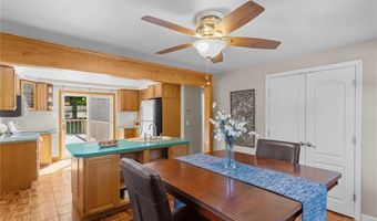 72 Windsor Park Dr, Coventry, RI 02816