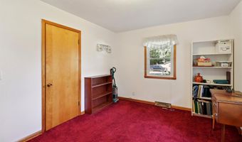 712 Rapids St, Adel, IA 50003