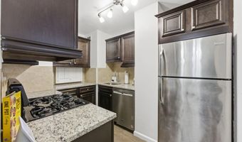 2030 N ADAMS St 911, Arlington, VA 22201