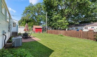 8225 Marvale Ln, Affton, MO 63123
