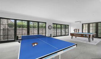19 Rio Vista Dr, Alpine, NJ 07620