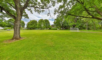 2883 W South St, Allentown, PA 18103