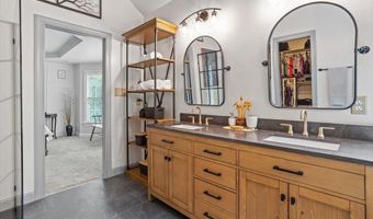 5600 Merion Station Dr, Apex, NC 27539