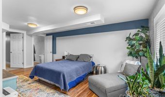 5 Deanwood Cir, Asheville, NC 28803