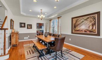 27 Brittany Ct, Atlantic Highlands, NJ 07716