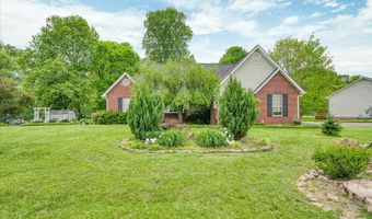 2439 Lake Pointe Dr, Cookeville, TN 38506
