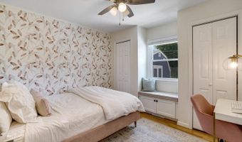 6626 CAVALIER Dr, Alexandria, VA 22307