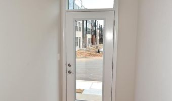 43398 APPLE ORCHARD Sq, Ashburn, VA 20148