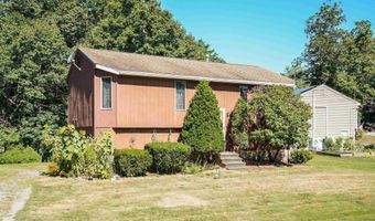 5 River St, Newmarket, NH 03857