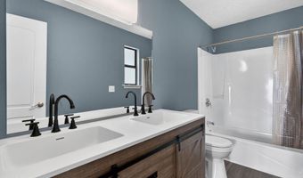503 Lori Ln, Alford, FL 32420