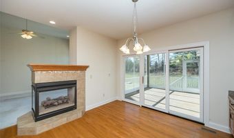 719 Clayton Corners Dr, Ballwin, MO 63011