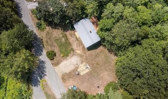 9 Iriquois Dr, Ashburnham, MA 01430