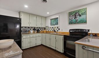 46 Battery Rd, Belfast, ME 04915