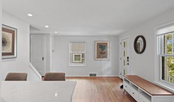 1453 N LONGFELLOW St, Arlington, VA 22205