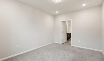 43032 STUARTS GLEN Ter 102, Ashburn, VA 20148