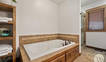 5345 Mule Deer Ct, Billings, MT 59106