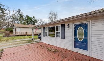 306 Sunset Dr, Aurora, IN 47001