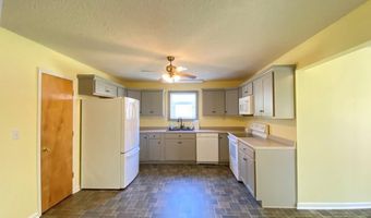 427 Muscadine Trl, Baskerville, VA 23915