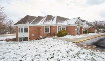 799 White Pond Dr E, Akron, OH 44320