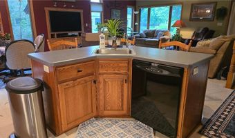 2145 Kenneth Dr, Albert Lea, MN 56007