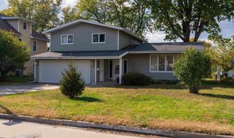 207 N 10th St, Albia, IA 52531