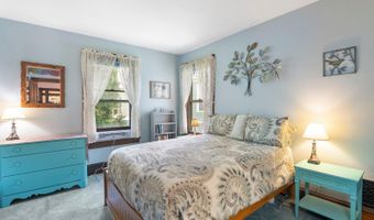 41 Chapin St, Brattleboro, VT 05301