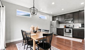 1812 Roebling Rd, Adel, IA 50003