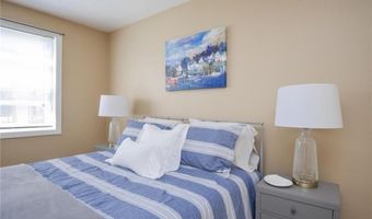 70 Carroll Ave 509, Newport, RI 02840