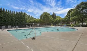 2555 Milford Ln, Alpharetta, GA 30009