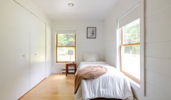 30-40 Fawn Ln, Accord, NY 12404