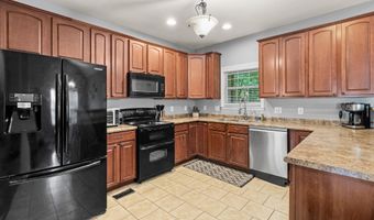 104 Shadows Lawn Dr, Athens, TN 37303