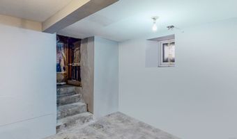 96 Davis Ave, Bridgeport, CT 06605