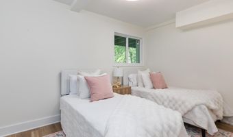 139 LAURA Ct, Basye, VA 22810