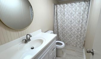 493 Mcduff Dr, Alford, FL 32420