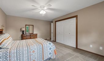 114 Therese Ave, Anamosa, IA 52205