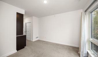 462 W Stadium Blvd, Ann Arbor, MI 48103