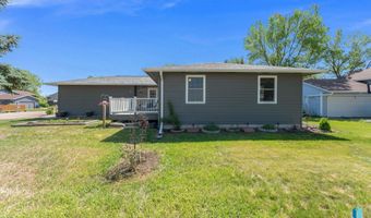 108 N Maple Ave, Brandon, SD 57005