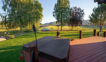 400 Lagoon Ln, Challis, ID 83226