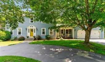 394 Maureen Cir, Burrillville, RI 02839