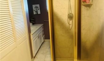 2 Wenscott Ln, North Providence, RI 02904