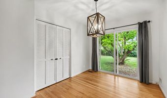 1597 Greenview Dr, Ann Arbor, MI 48103