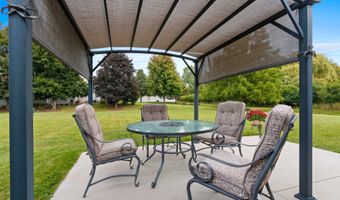 4410 W CAPITOL Dr, Appleton, WI 54913