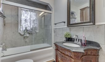 1005 Main St, Beech Grove, IN 46107